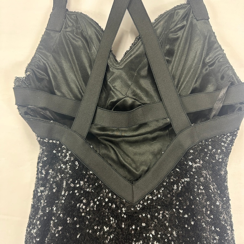 La Femme Black Sequin Bodycon Cocktail Dress Women's Size 2 Criss Cross Strap - Picture 5 of 8